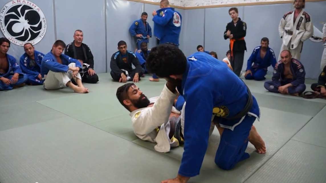 Renversement par Yan Cabral